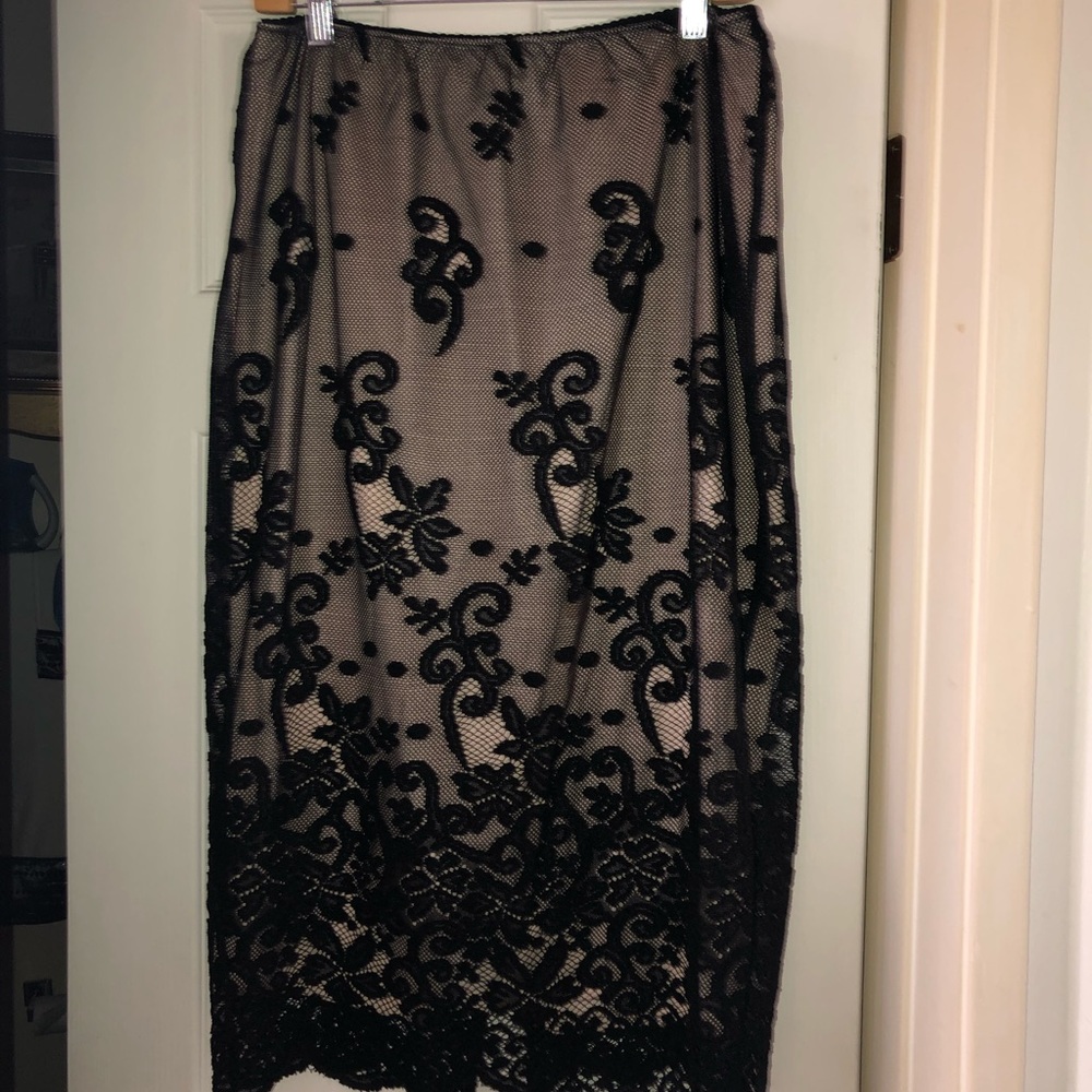 Beautiful Black/nude Skirt